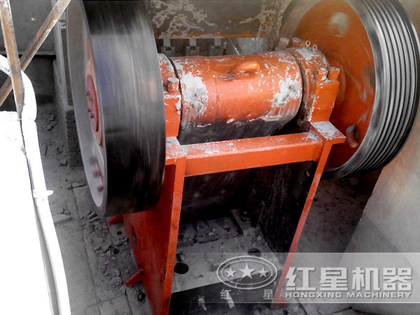 颚式破碎机易损件磨损严重造成无法正常工作
